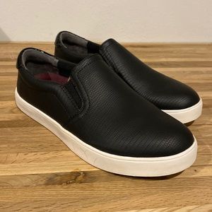 Black slip on sneaker